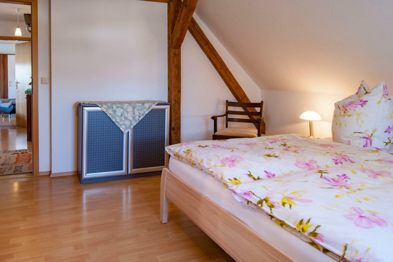 Dreiseitenhof Ferienwohnung Kuenzel Tharandt Exterior photo